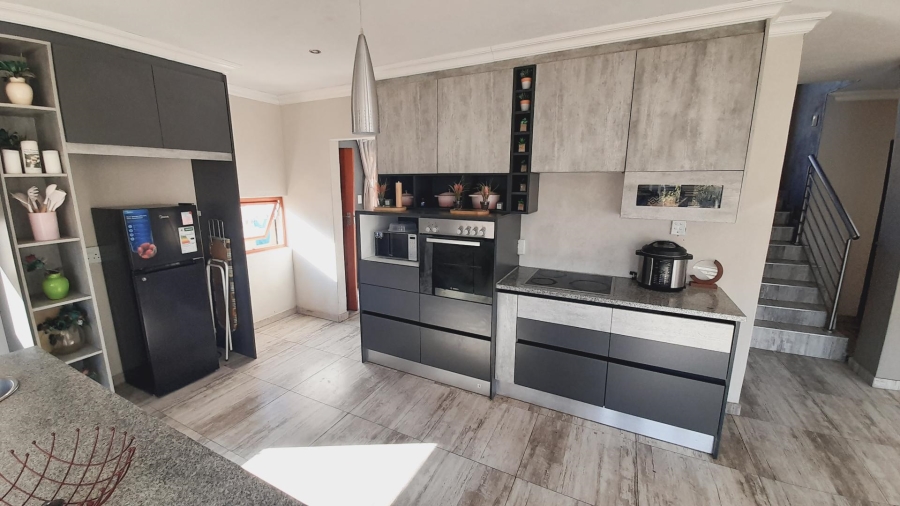 3 Bedroom Property for Sale in Xanadu Eco Park North West